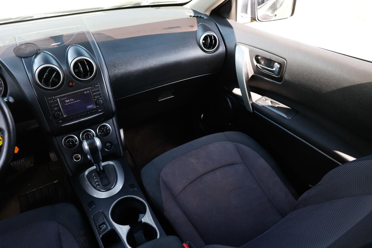 Nissan Rogue  2013