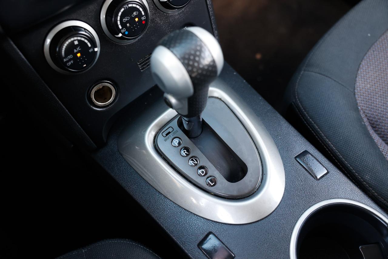 Nissan Rogue  2013