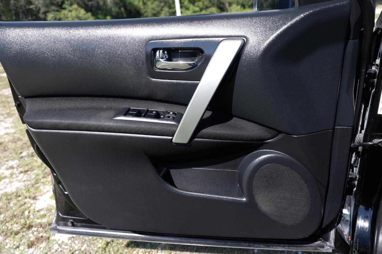 Nissan Rogue  2013