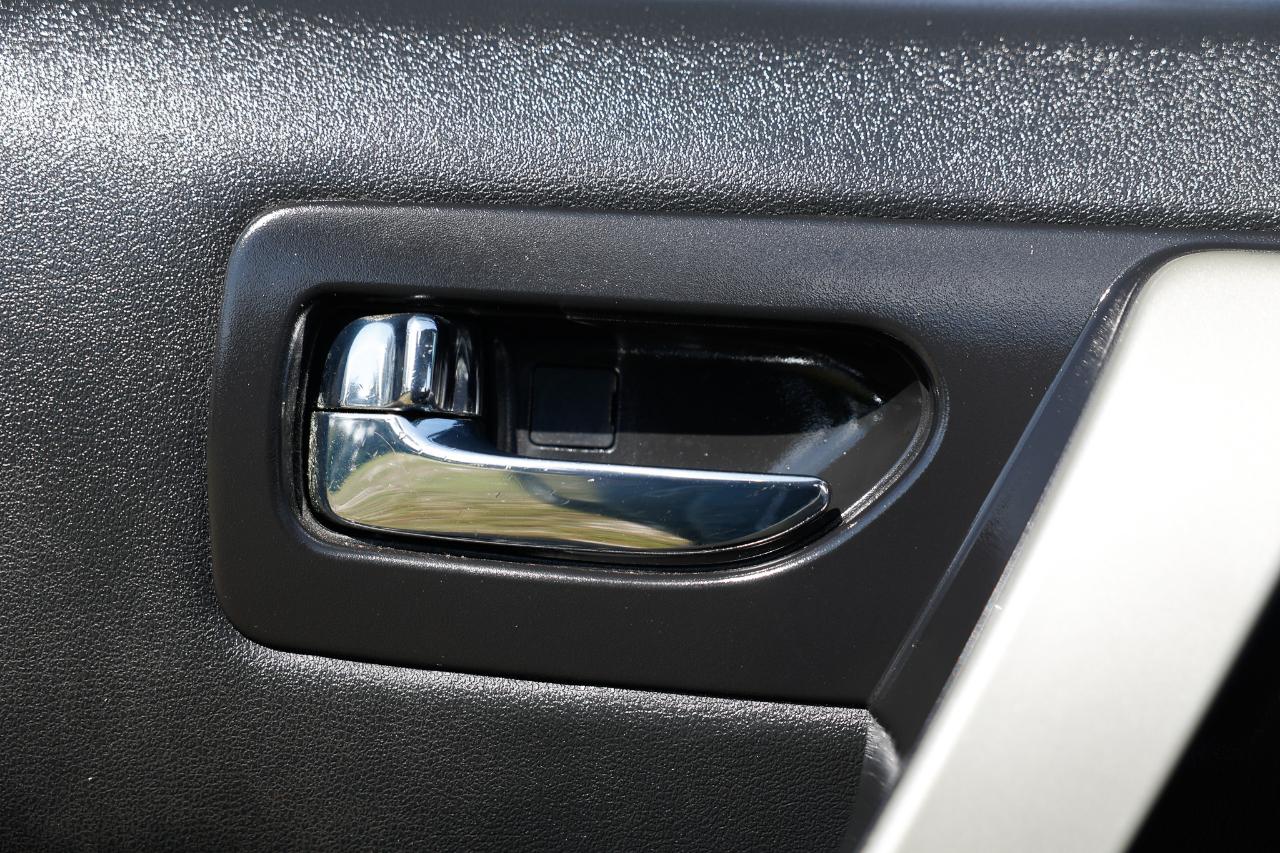 Nissan Rogue  2013