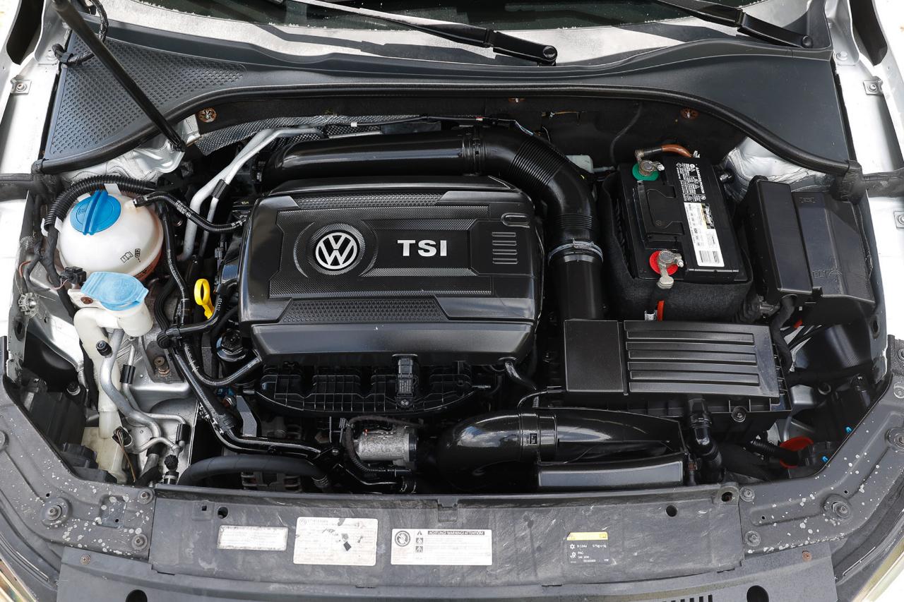 Volkswagen Passat  2014