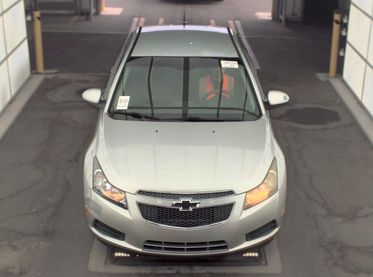 Chevrolet Cruze  2013