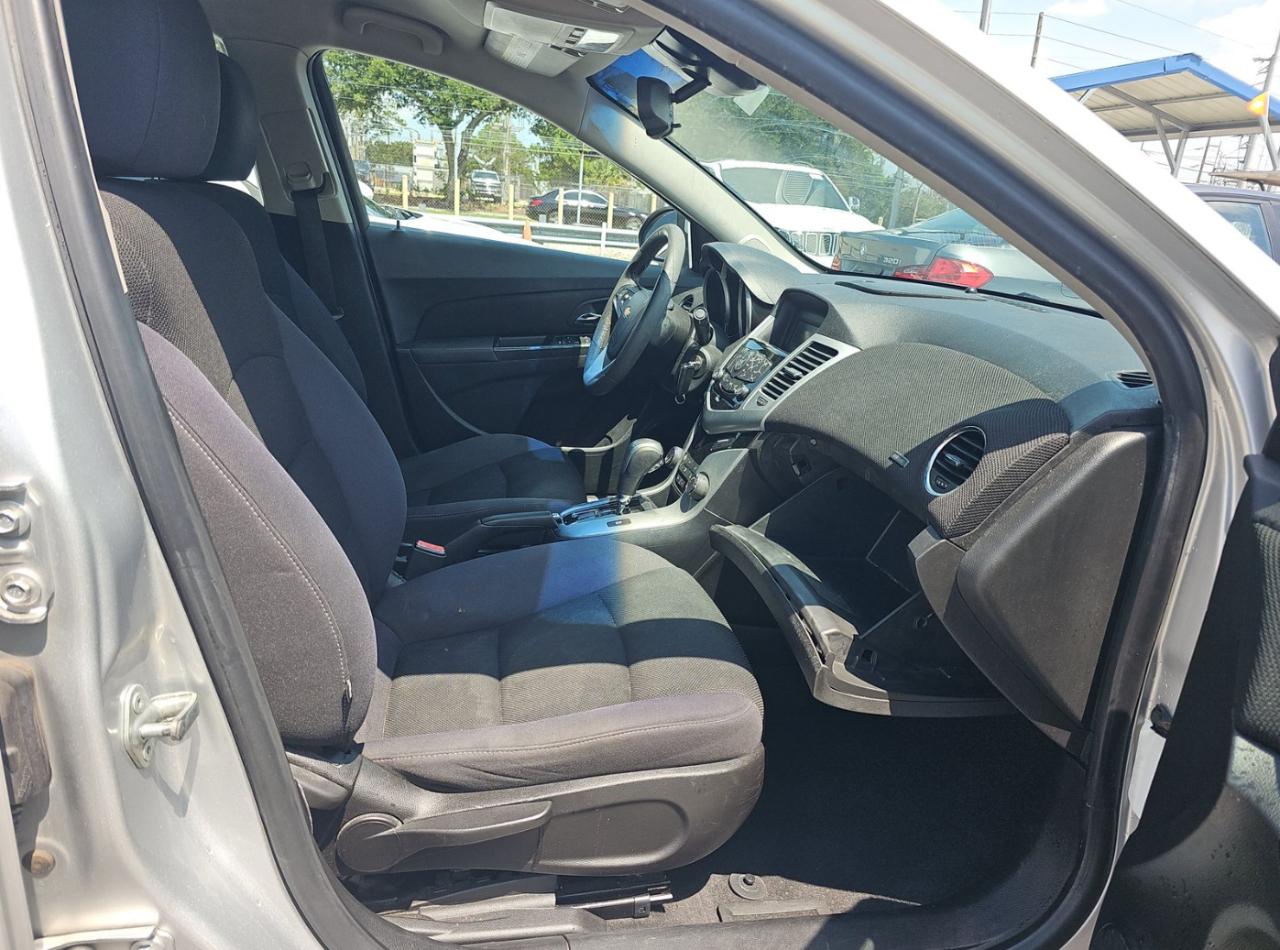 Chevrolet Cruze  2013