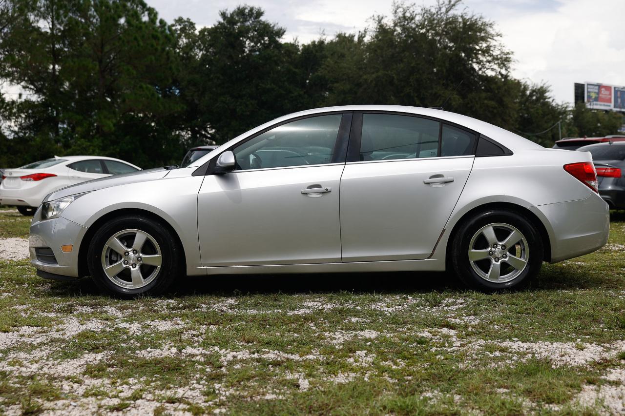Chevrolet Cruze  2013