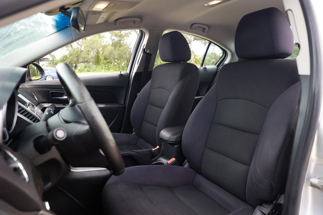 Chevrolet Cruze  2013