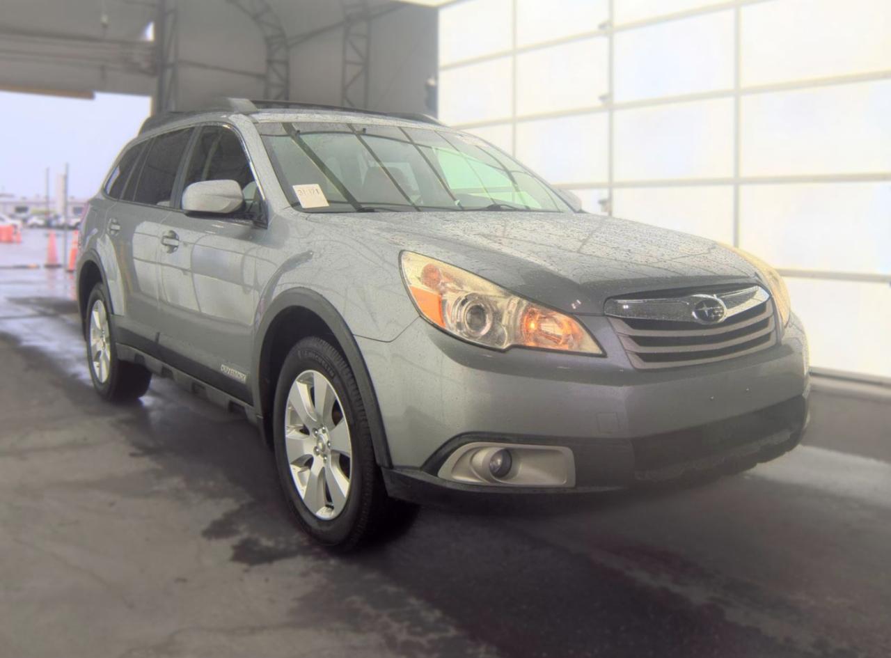 Subaru Outback  2011