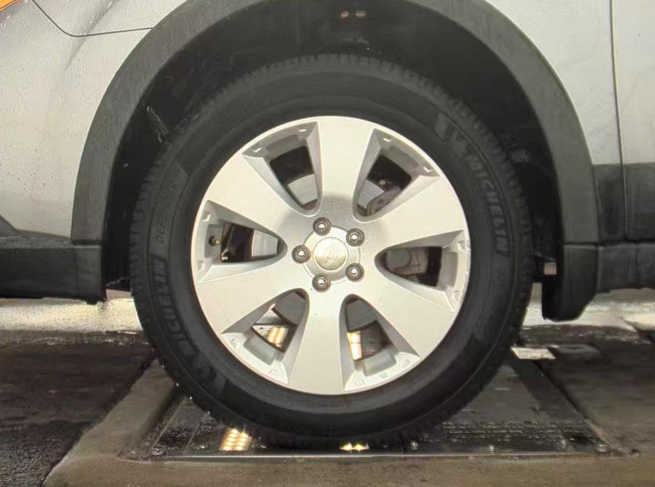 Subaru Outback  2011