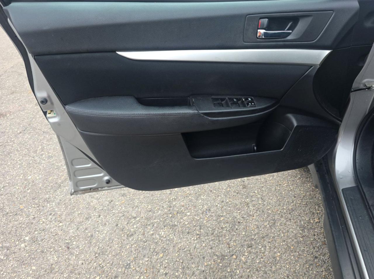Subaru Outback  2011