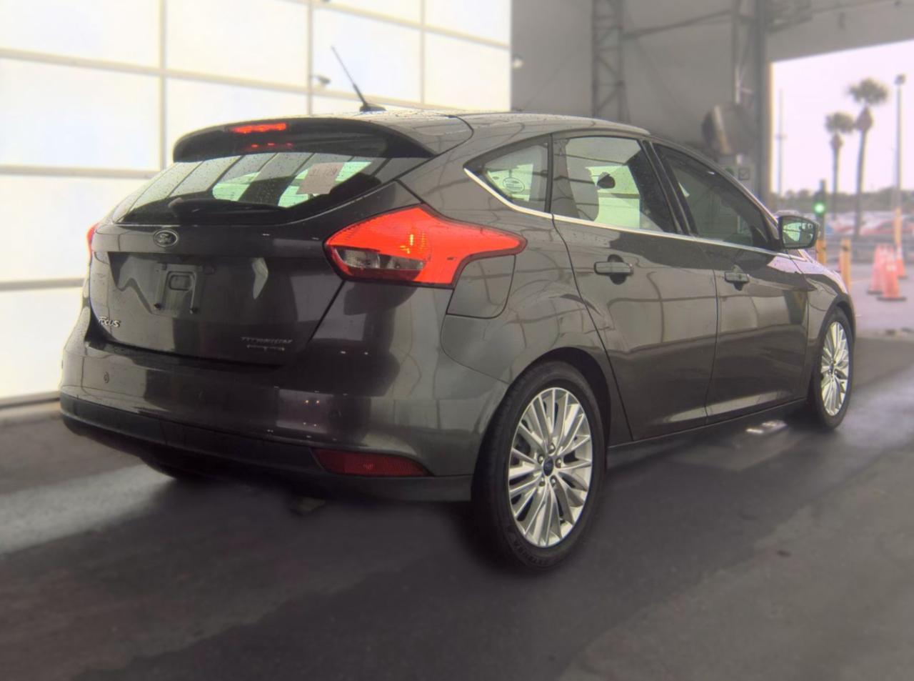Ford Focus  2015
