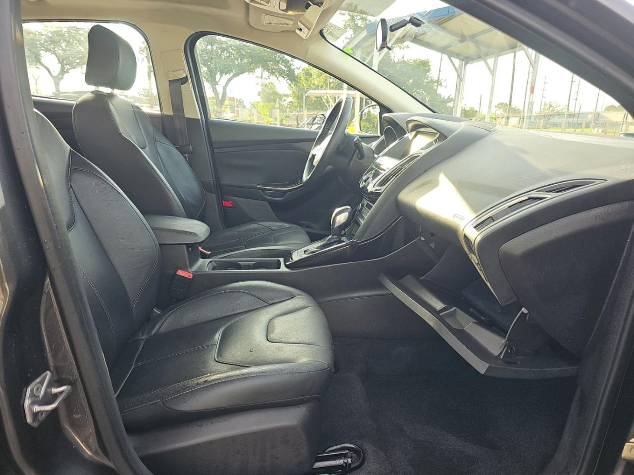 Ford Focus  2015