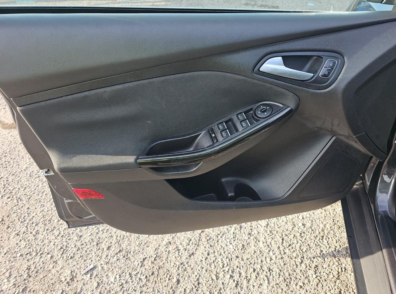 Ford Focus  2015