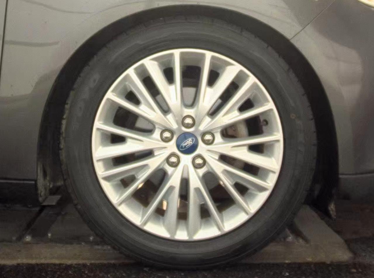 Ford Focus  2015