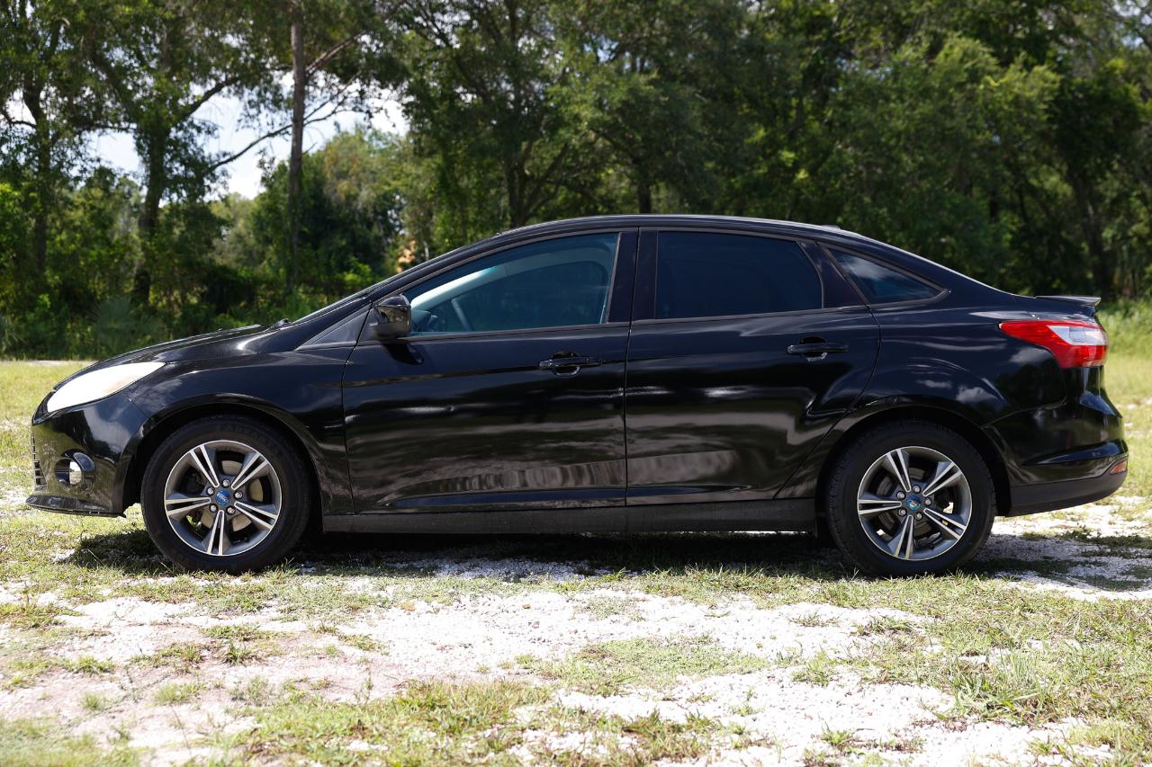 Ford Focus  2012