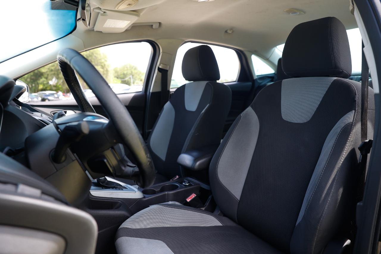 Ford Focus  2012