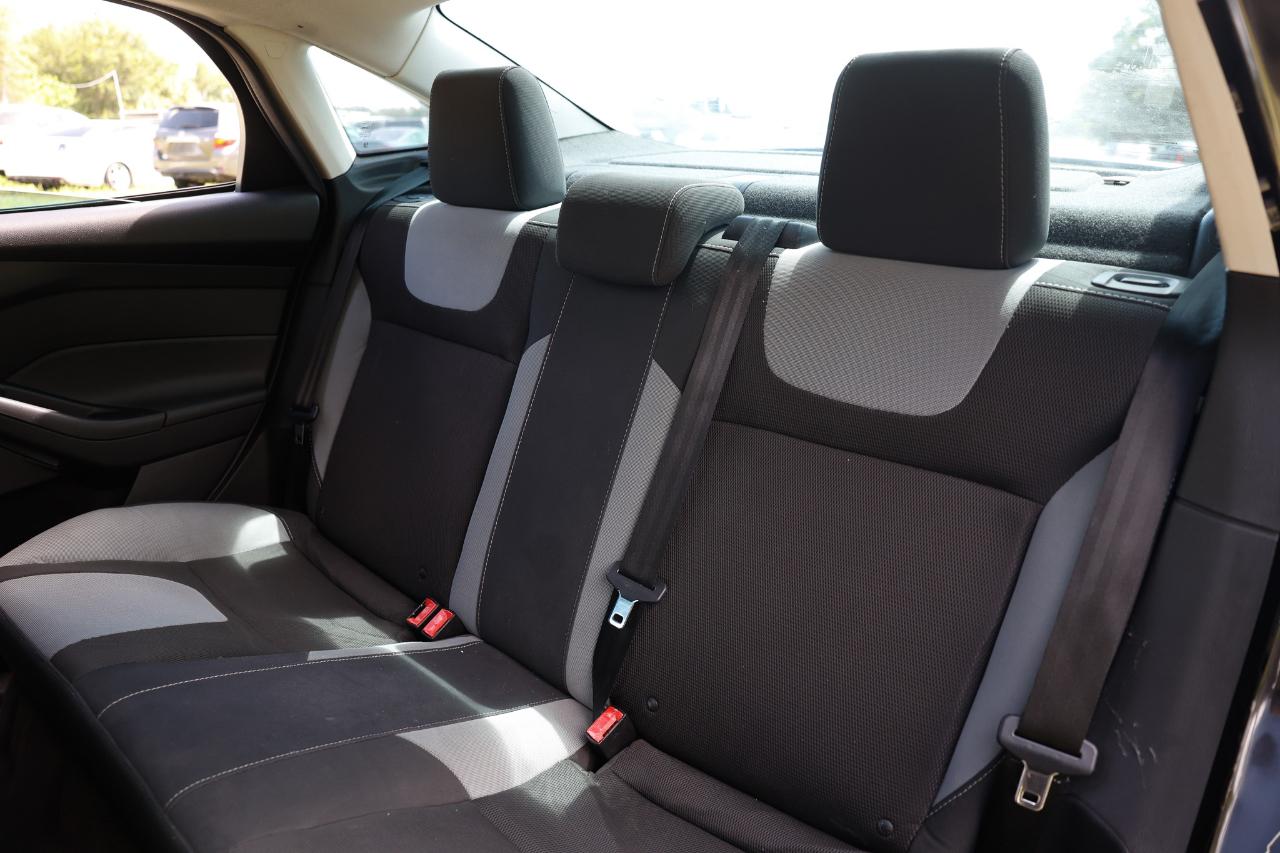 Ford Focus  2012