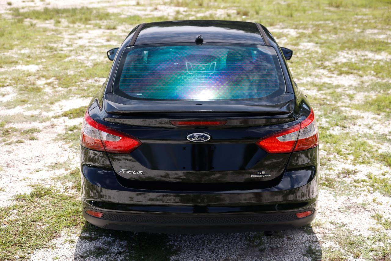 Ford Focus  2012
