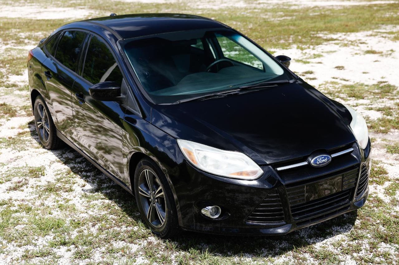 Ford Focus  2012