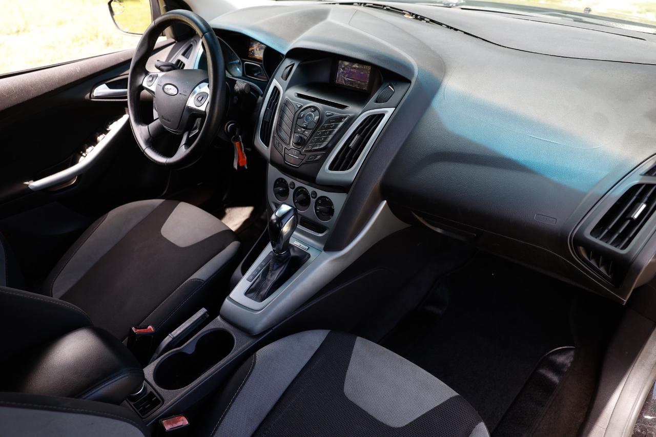 Ford Focus  2012