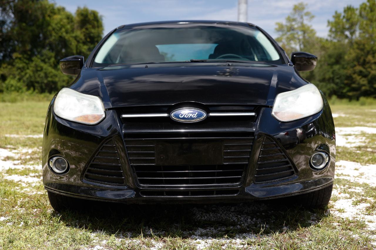 Ford Focus  2012