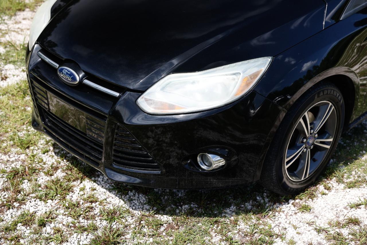 Ford Focus  2012