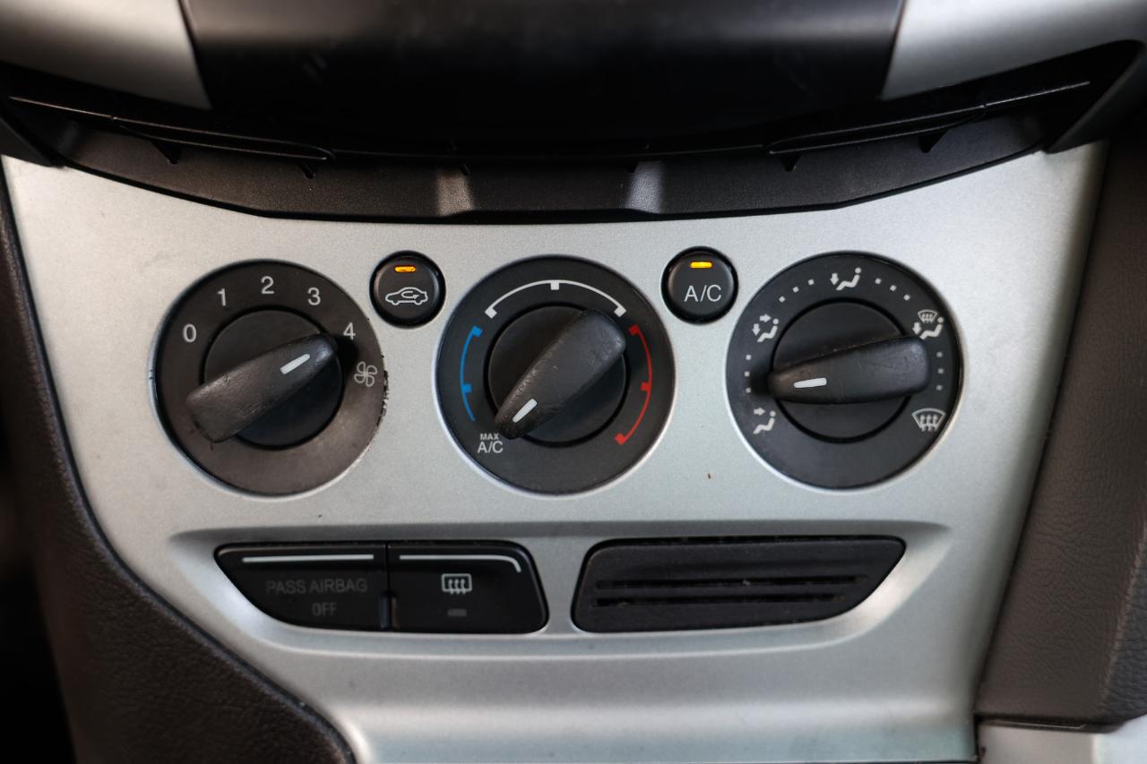 Ford Focus  2012