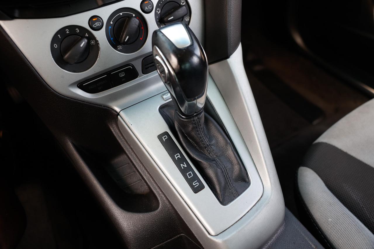 Ford Focus  2012