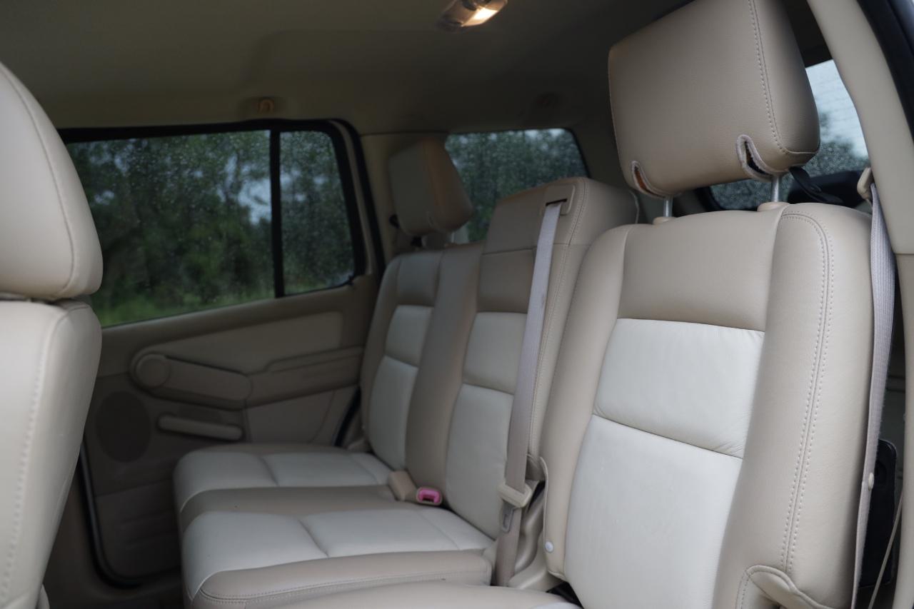 Ford Explorer  2006