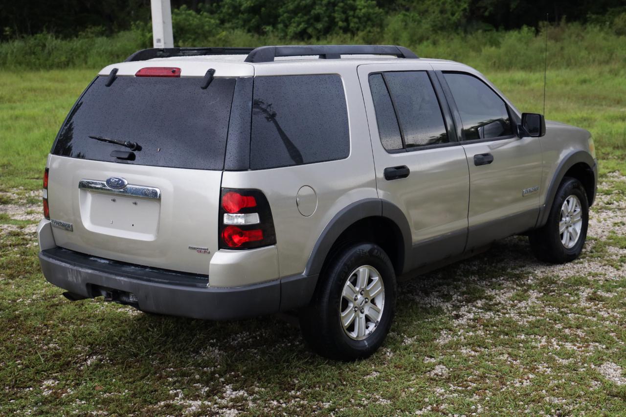 Ford Explorer  2006