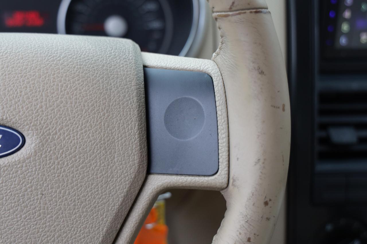 Ford Explorer  2006