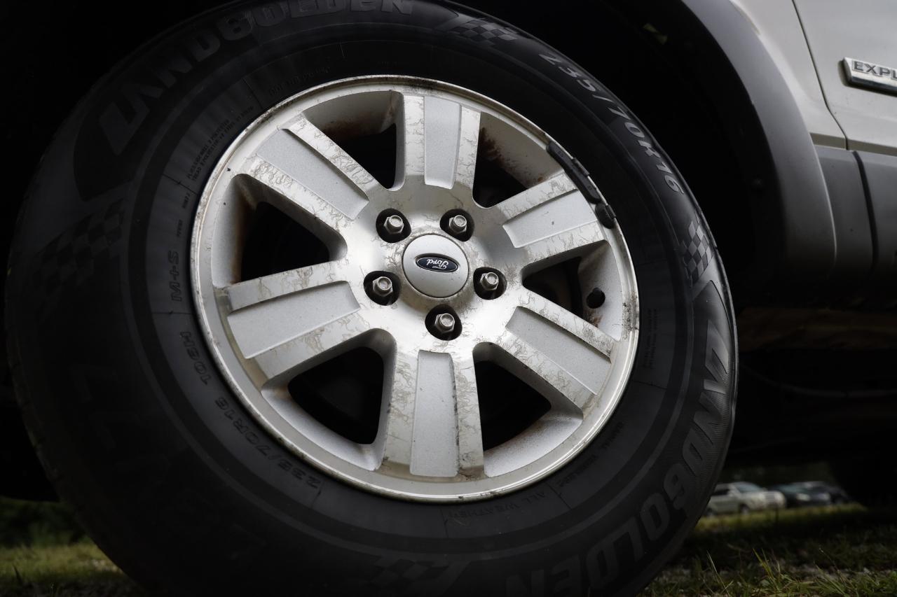 Ford Explorer  2006