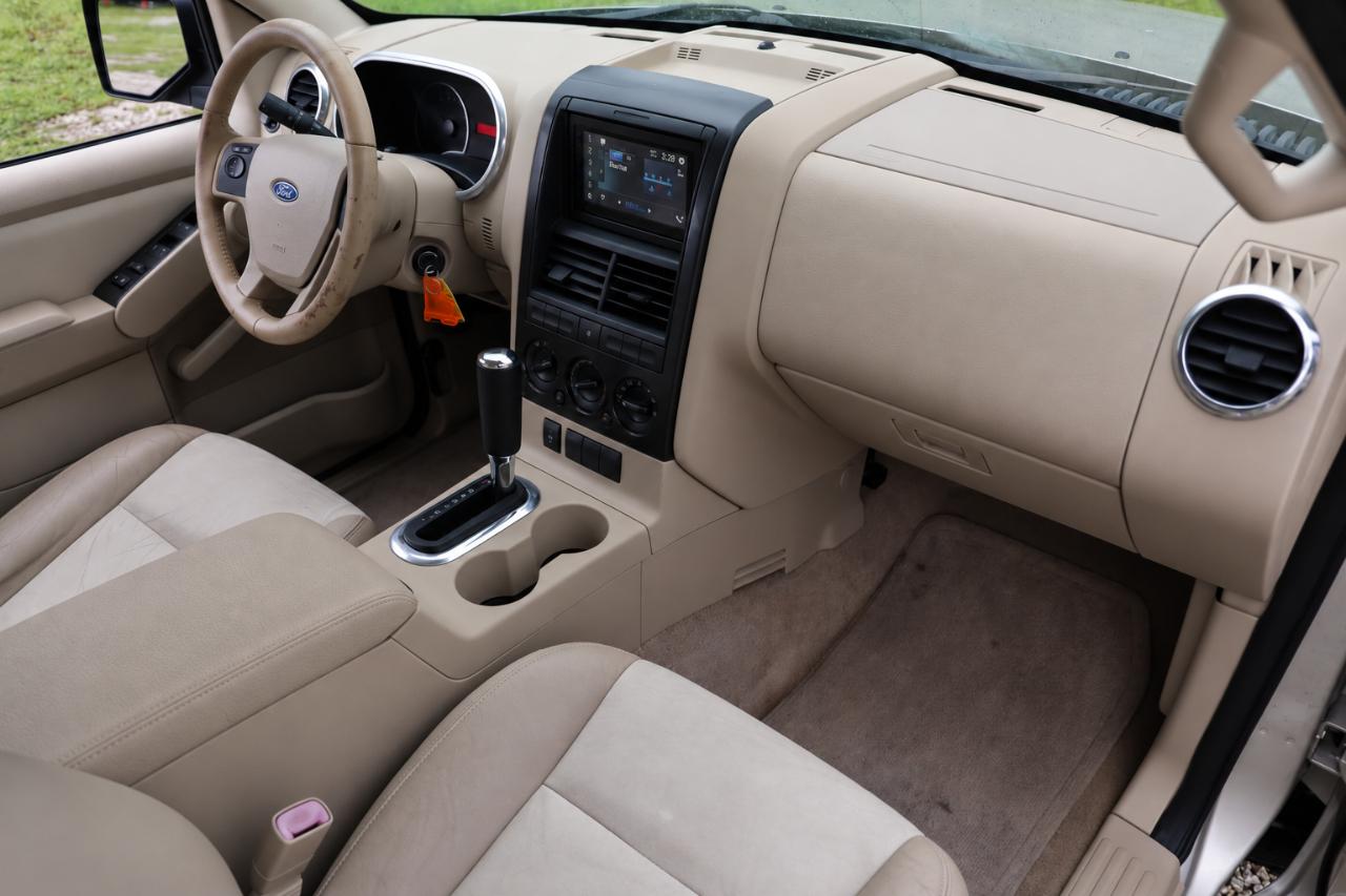 Ford Explorer  2006