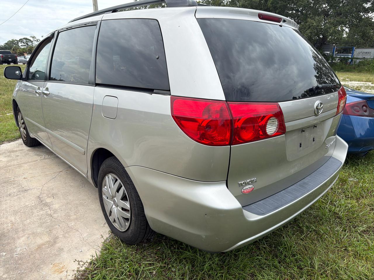 Toyota Sienna  2006