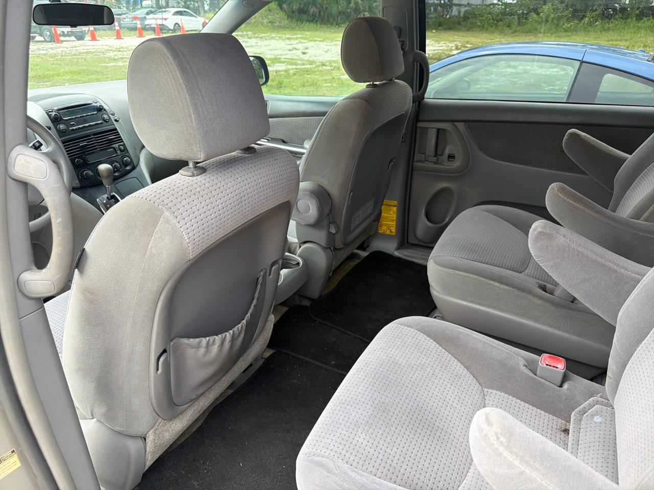 Toyota Sienna  2006