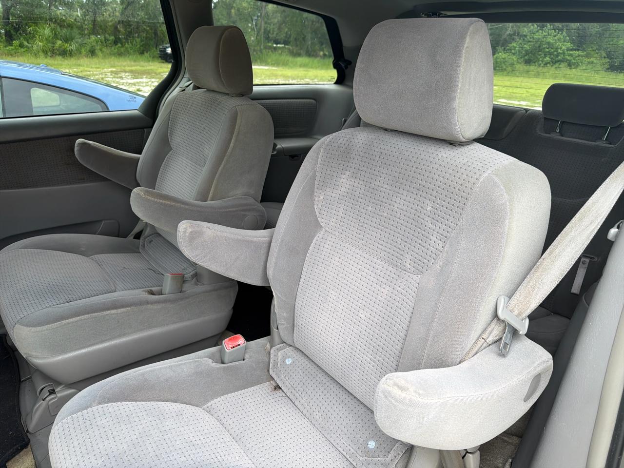 Toyota Sienna  2006