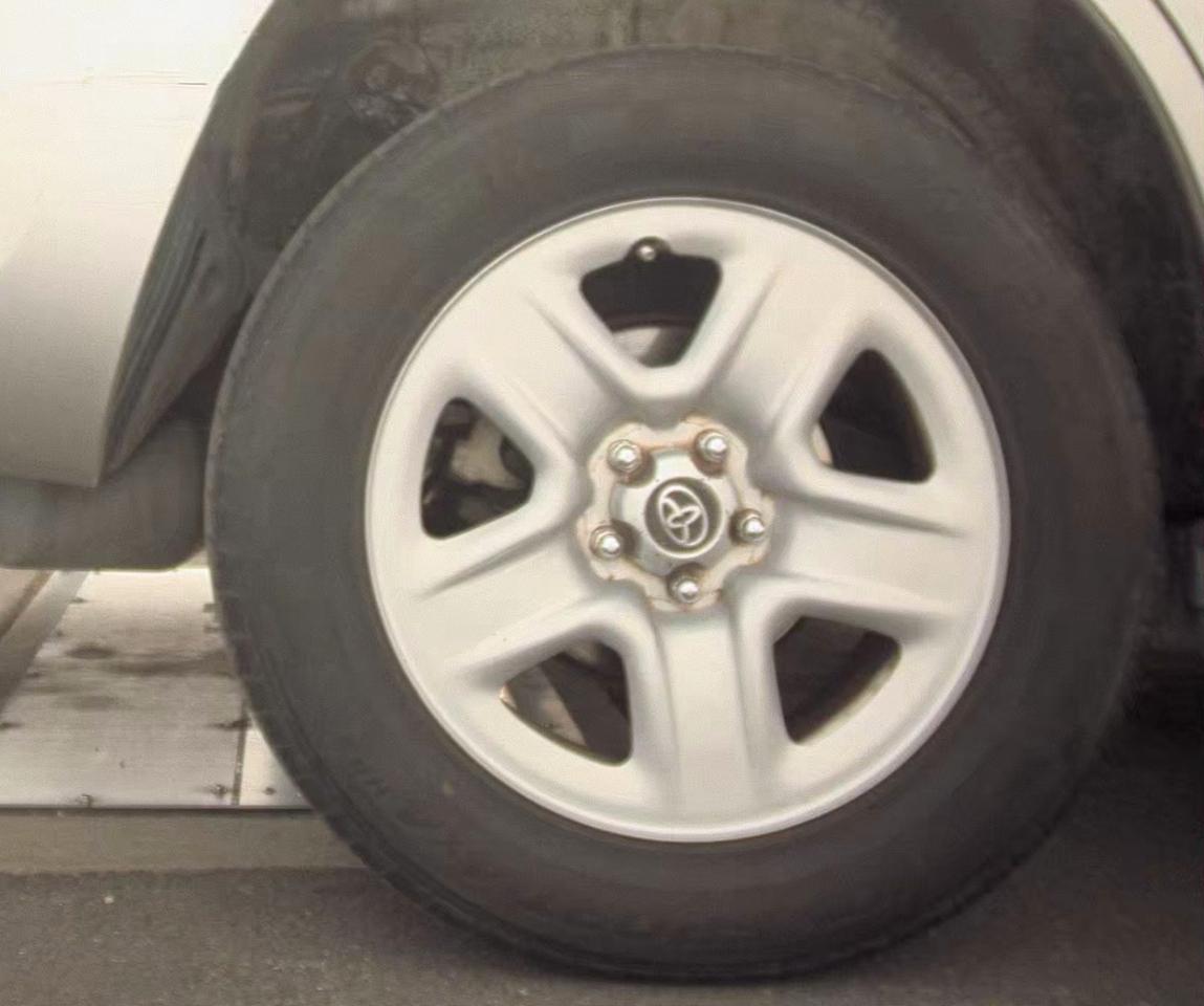 Toyota RAV4  2011
