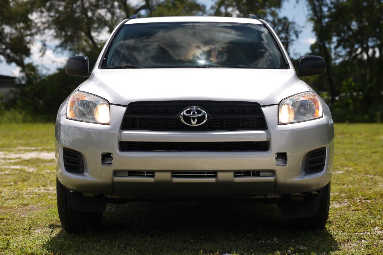 Toyota RAV4  2011
