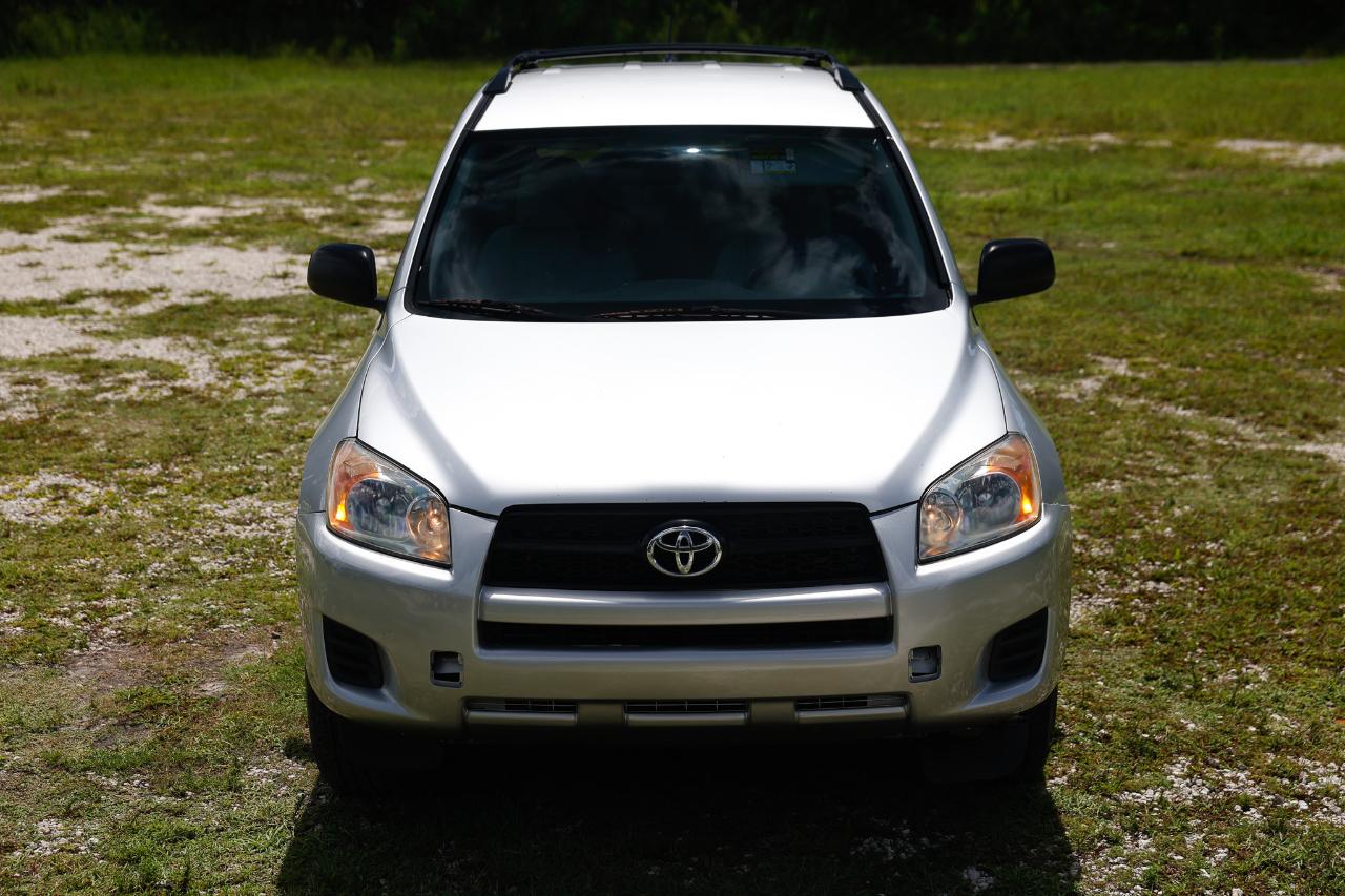 Toyota RAV4  2011