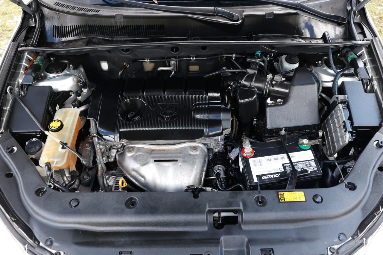 Toyota RAV4  2011