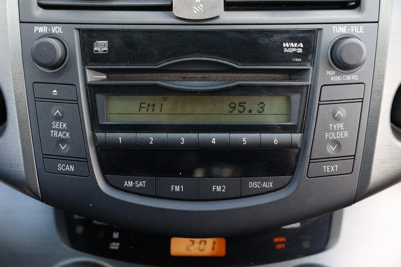 Toyota RAV4  2011