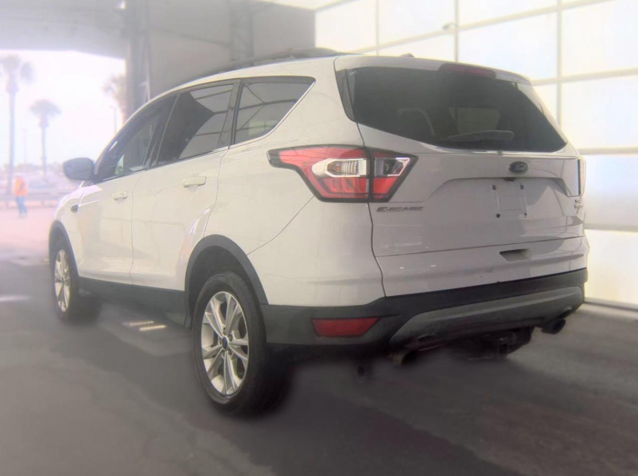 Ford Escape  2017