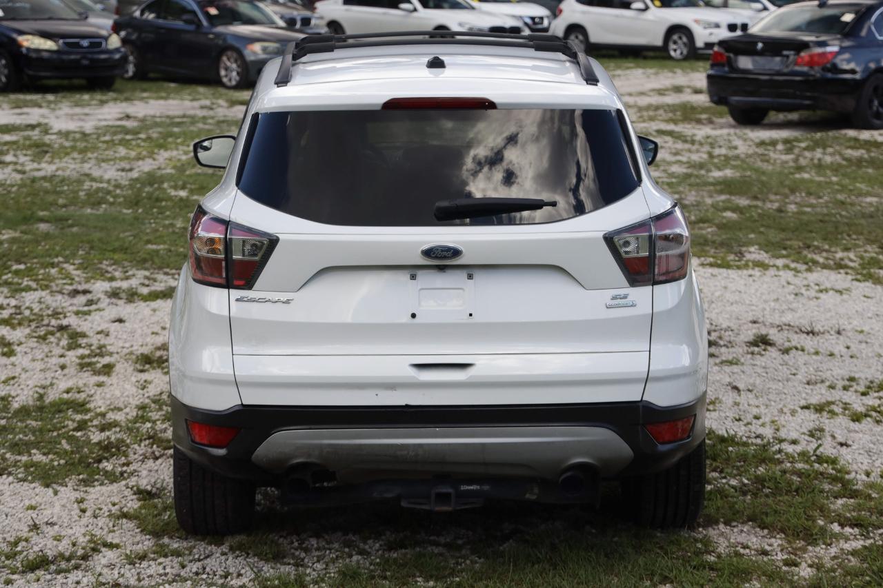 Ford Escape  2017