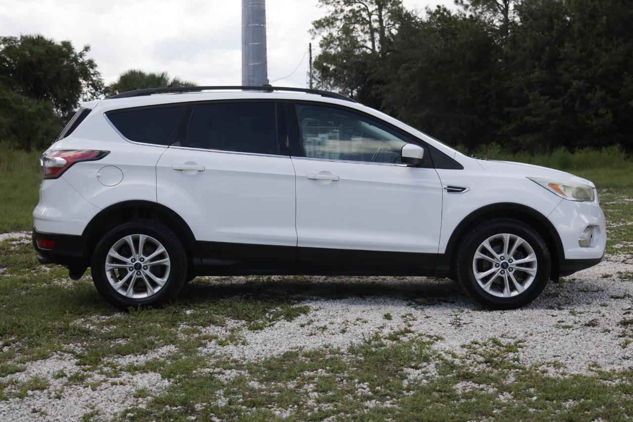 Ford Escape  2017