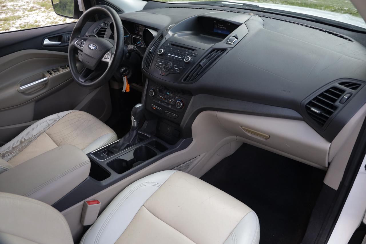 Ford Escape  2017