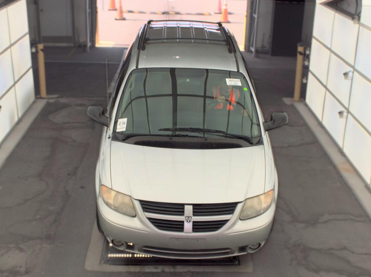 Dodge Caravan  2005