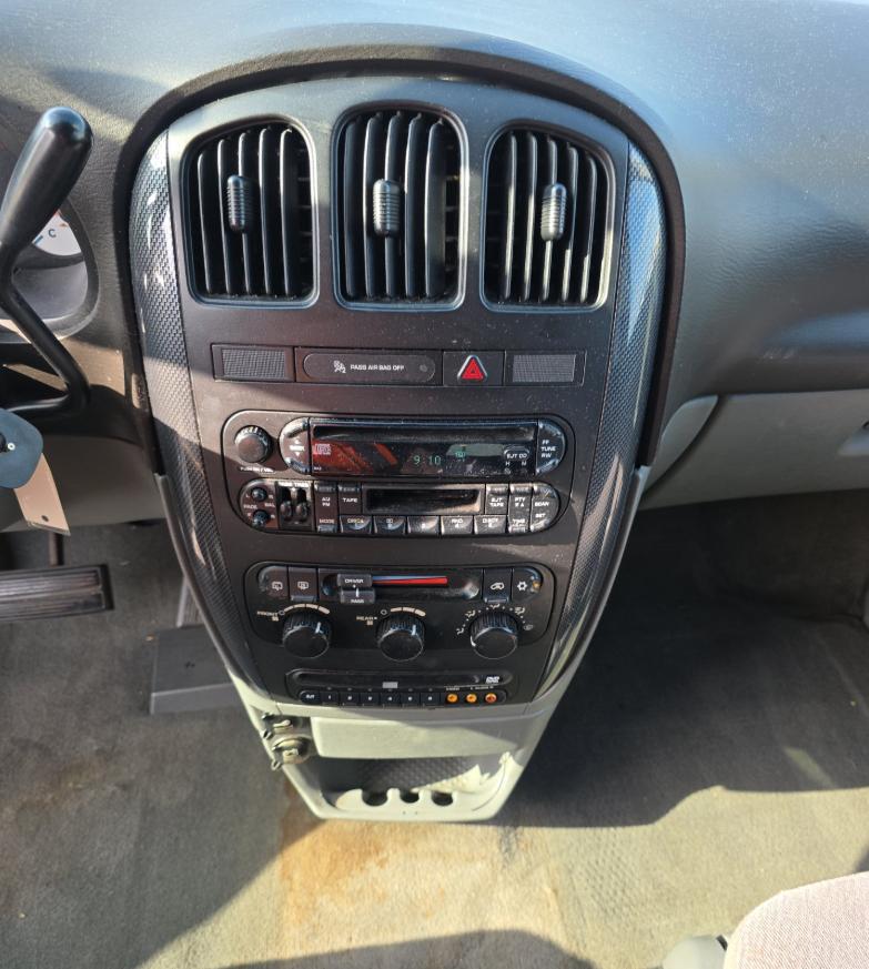 Dodge Caravan  2005
