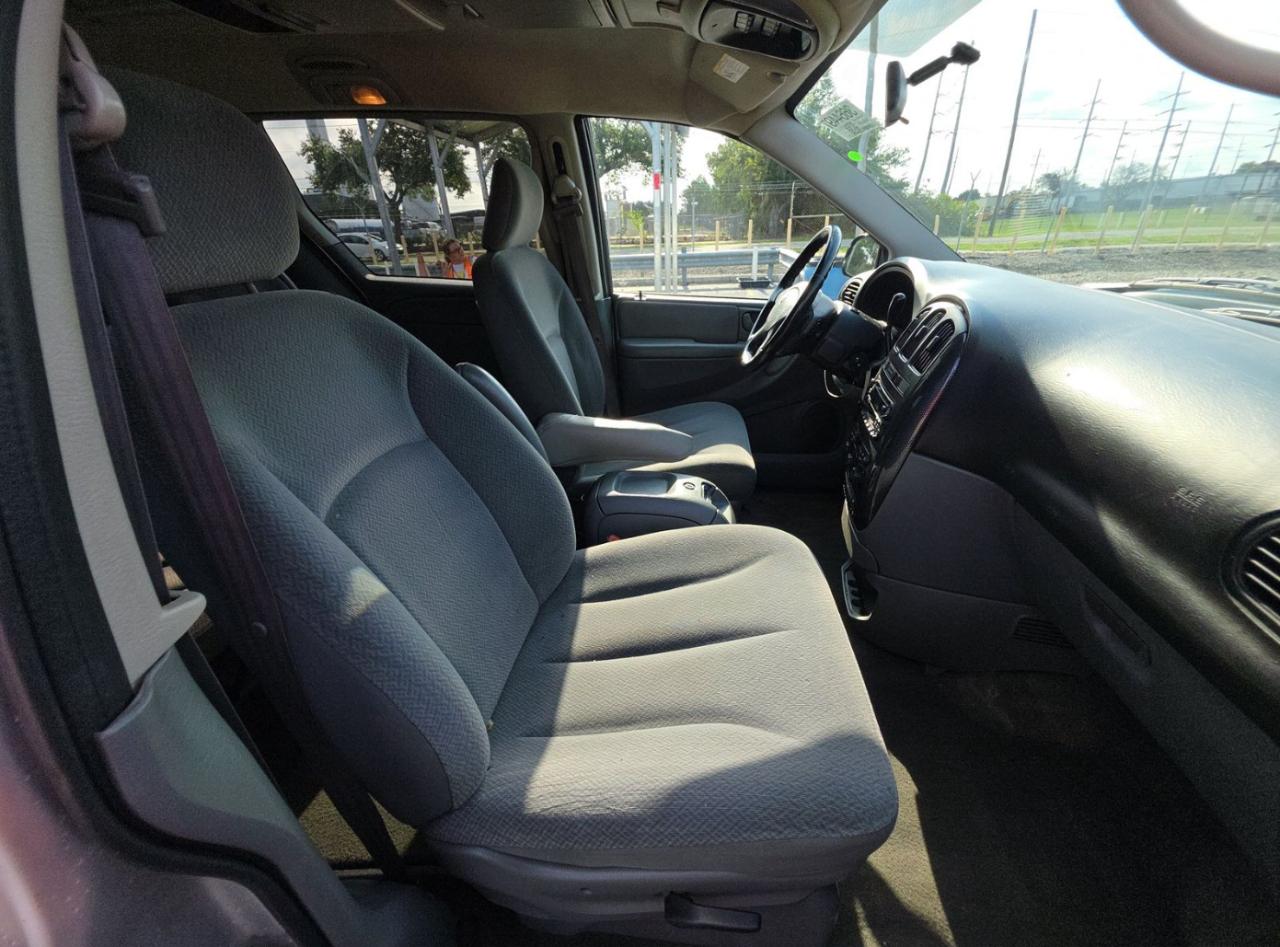 Dodge Caravan  2005