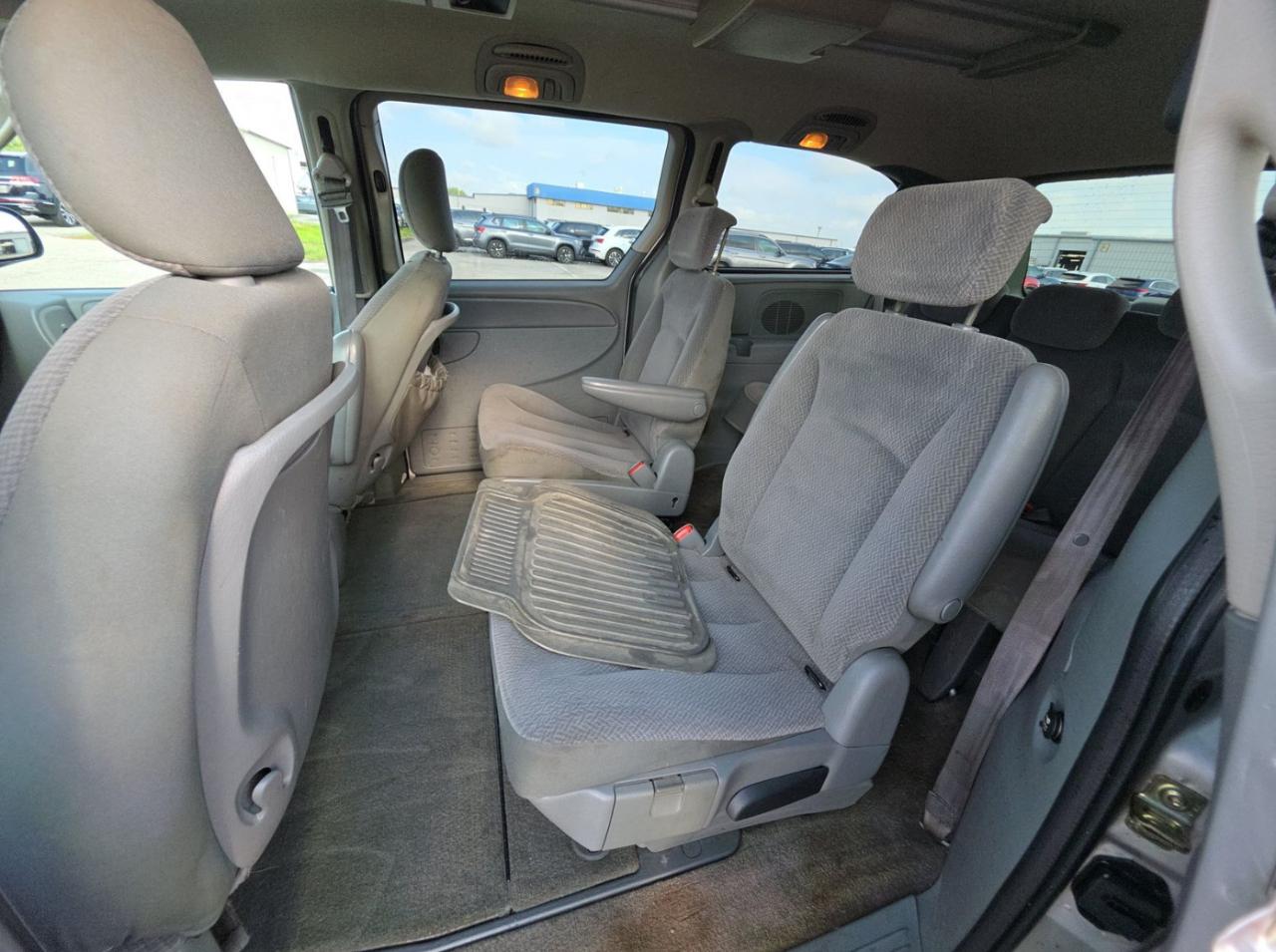 Dodge Caravan  2005