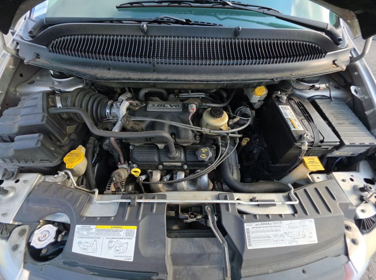 Dodge Caravan  2005
