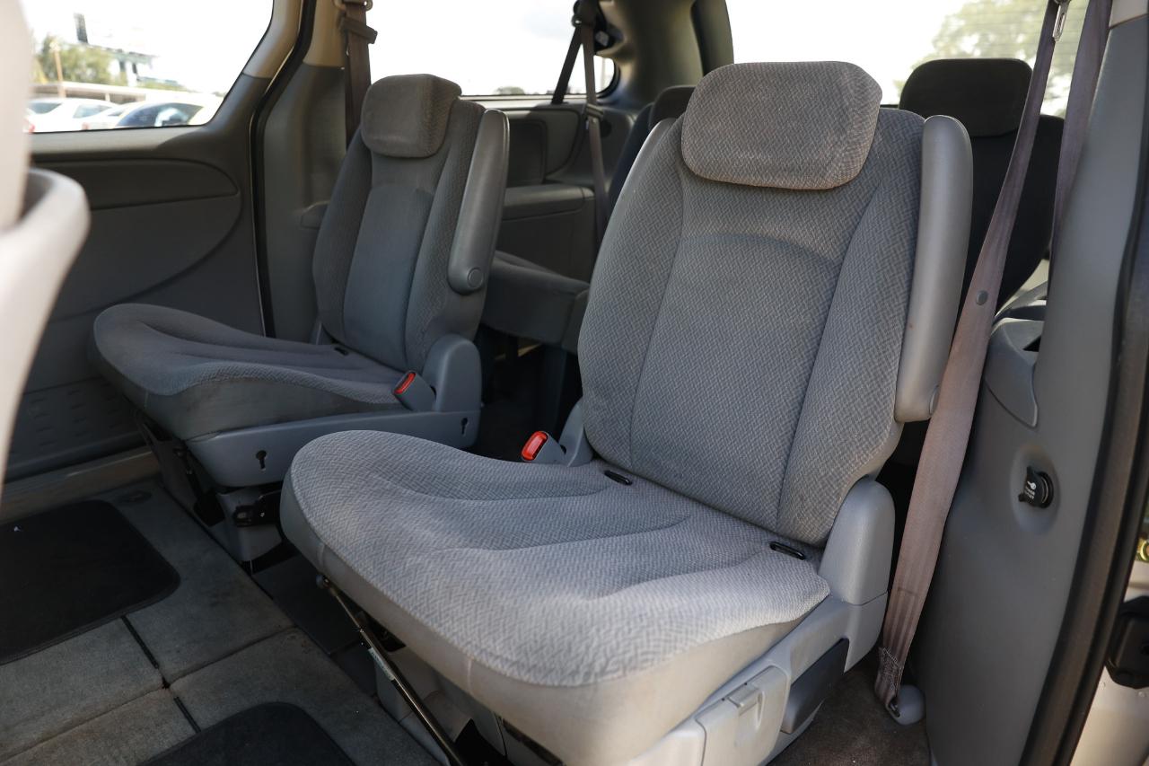 Dodge Caravan/Grand Caravan photo 8