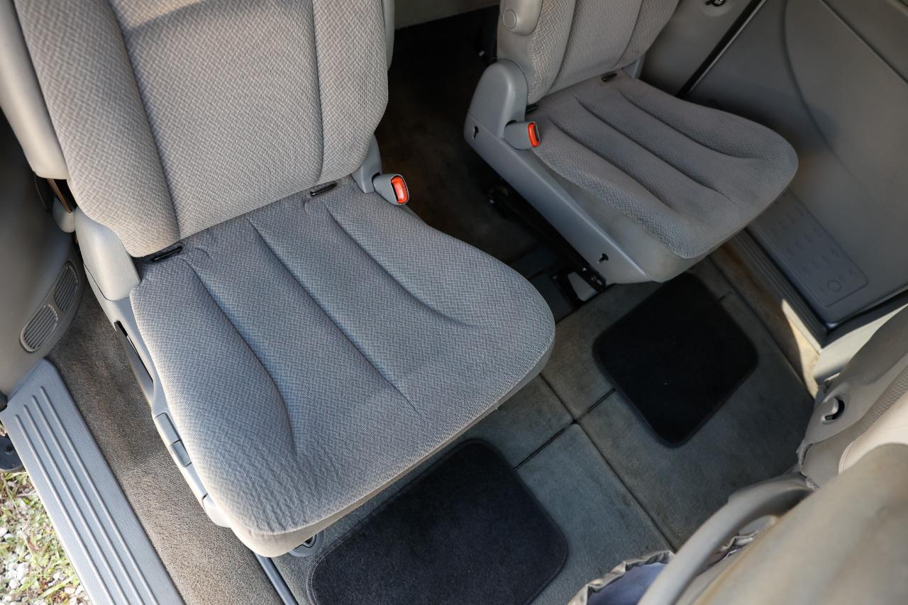 Dodge Caravan/Grand Caravan photo 12